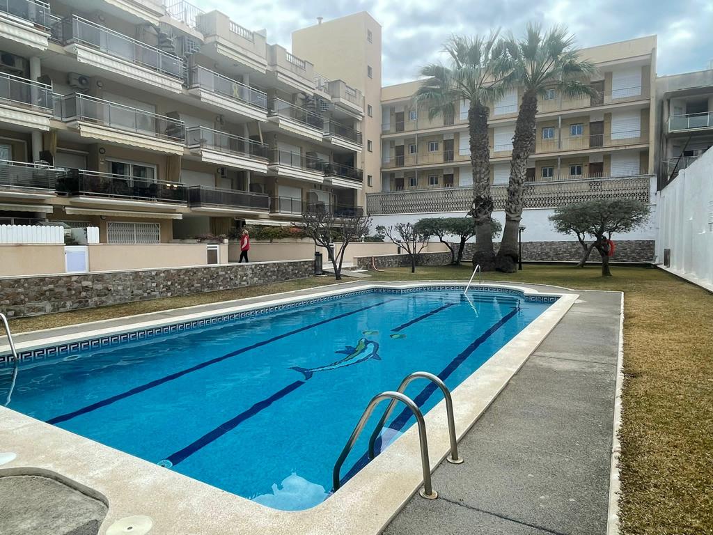 Piscina, apartamento turistico calafell