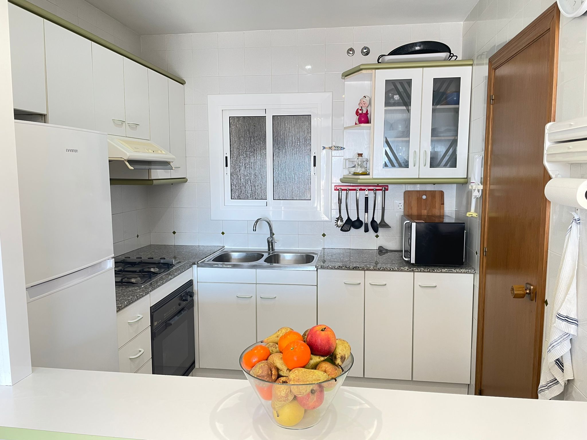 cocina 1, Apartamento turístico calafell